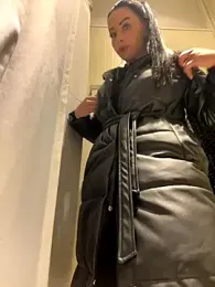 CrazzyChicks stripchat stream image