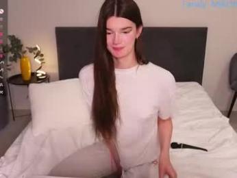 kisapisa434 chaturbate stream image