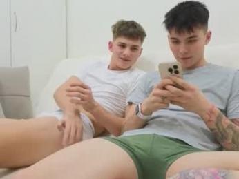 reeves_bae chaturbate stream image