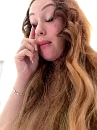 AndreaMood stripchat stream image