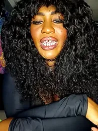 AmazonianMistress stripchat stream image