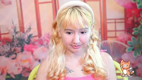 Pinkie_Princes stripchat stream image