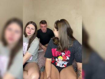 Cherry-berryMax98 bongacams stream image