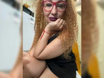 Pink-Lips bongacams stream image