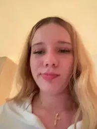 NicoleCut stripchat stream image