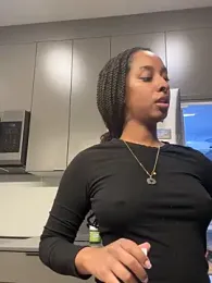 Your_Paris stripchat stream image