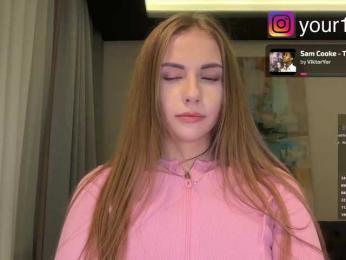 VikkiExtraCheese bongacams stream image