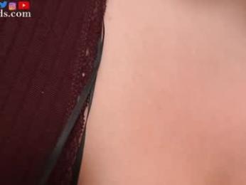 serareads chaturbate stream image