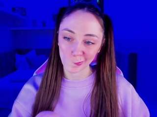 lexi-split camsoda stream image