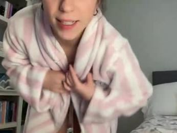 elenalovexxx chaturbate stream image