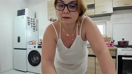 Julia35 stripchat stream image