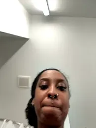 Your_Paris stripchat stream image