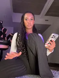 Your_Paris stripchat stream image