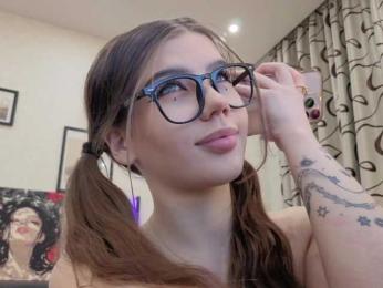 dolly-ll bongacams stream image