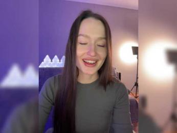 whiteTEA bongacams stream image