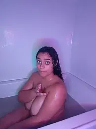 cinnaminnie stripchat stream image