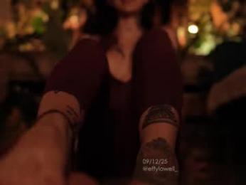 effylowell_ chaturbate stream image