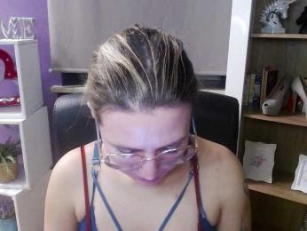 Soft-Zoey bongacams stream image