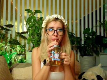 FlowwwerGirl bongacams stream image, 10.12.2025 03:40
