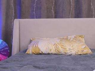 yourfeetmodel camsoda stream image