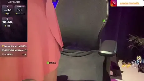 CharmingTania stripchat stream image