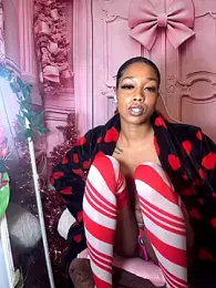 mismialove stripchat stream image