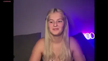 Allylove03 stripchat stream image