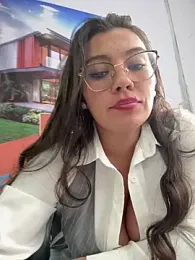 LIZ-06_ stripchat stream image