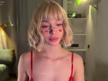 cutieeeeva chaturbate stream image