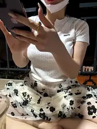 Meii-meyy stripchat stream image