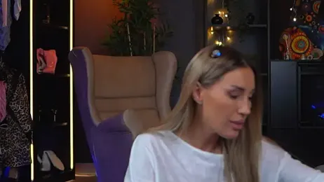 Evelyn_Evyyy stripchat stream image