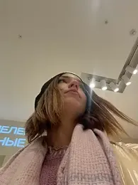 DollyTall stripchat stream image