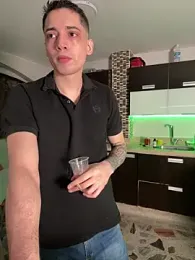 kevin_hotgirls stripchat stream image