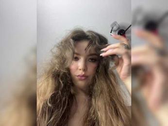 YourLadyyy bongacams stream image