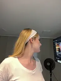 NicoleCut stripchat stream image