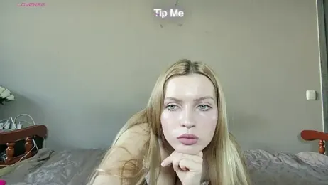 JuiliOnesunray stripchat stream image