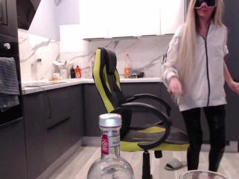 blondalina bongacams stream image