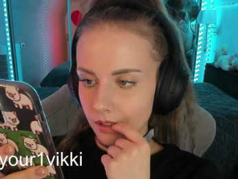 VikkiExtraCheese bongacams stream image