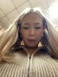 Aiko_Yumi stripchat stream image