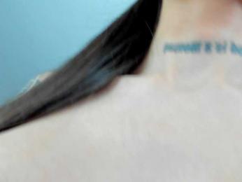 Fancy-t33n bongacams stream image