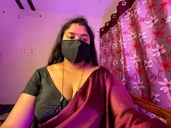 LouleyRanii stripchat stream image