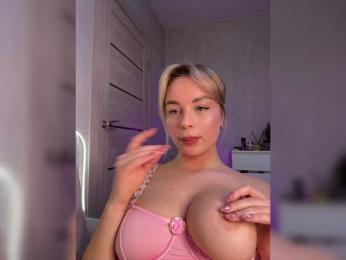 Mila-m bongacams stream image