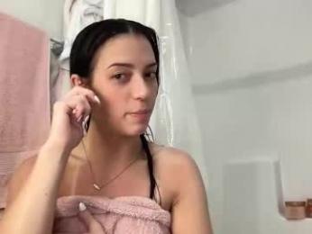 elenalovexxx chaturbate stream image