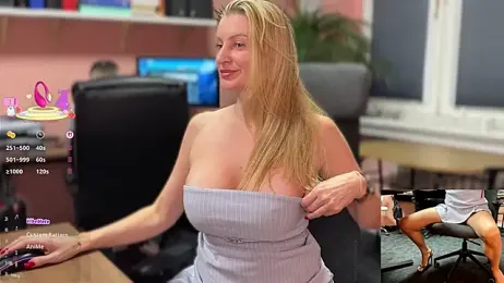 legsLONG stripchat stream image