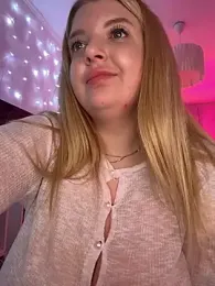 OdriOlsens stripchat stream image