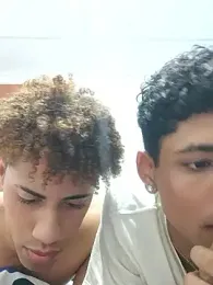 Wild_and_Sweets stripchat stream image