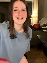 nerdynina stripchat stream image