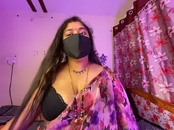 LouleyRanii stripchat stream image