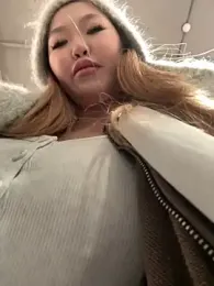 Aiko_Yumi stripchat stream image