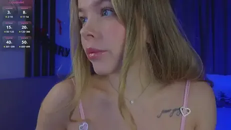 milly_shy stripchat stream image